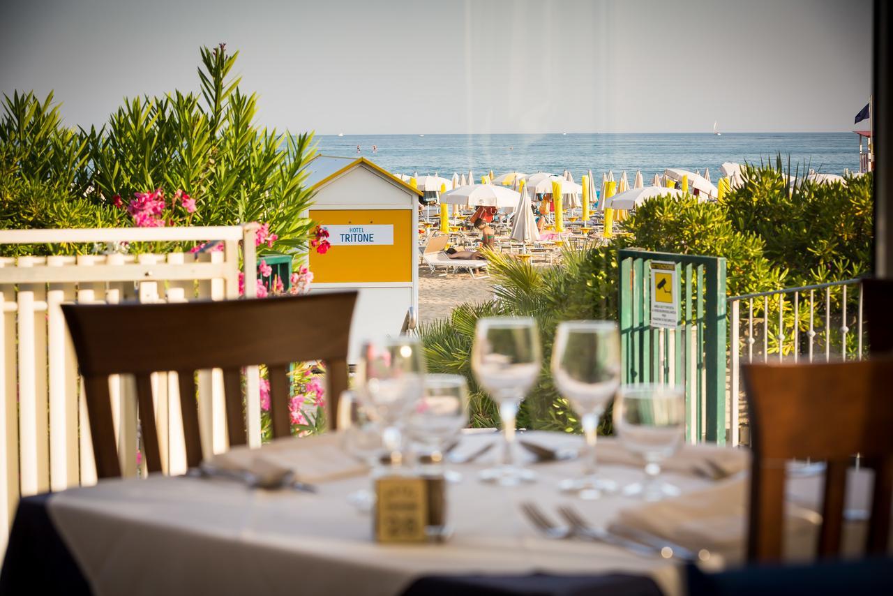 Hotel Tritone Caorle Eksteriør billede